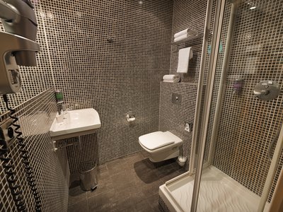 EA Hotel Crystal Palace**** - koupelna - jednolůžkový pokoj